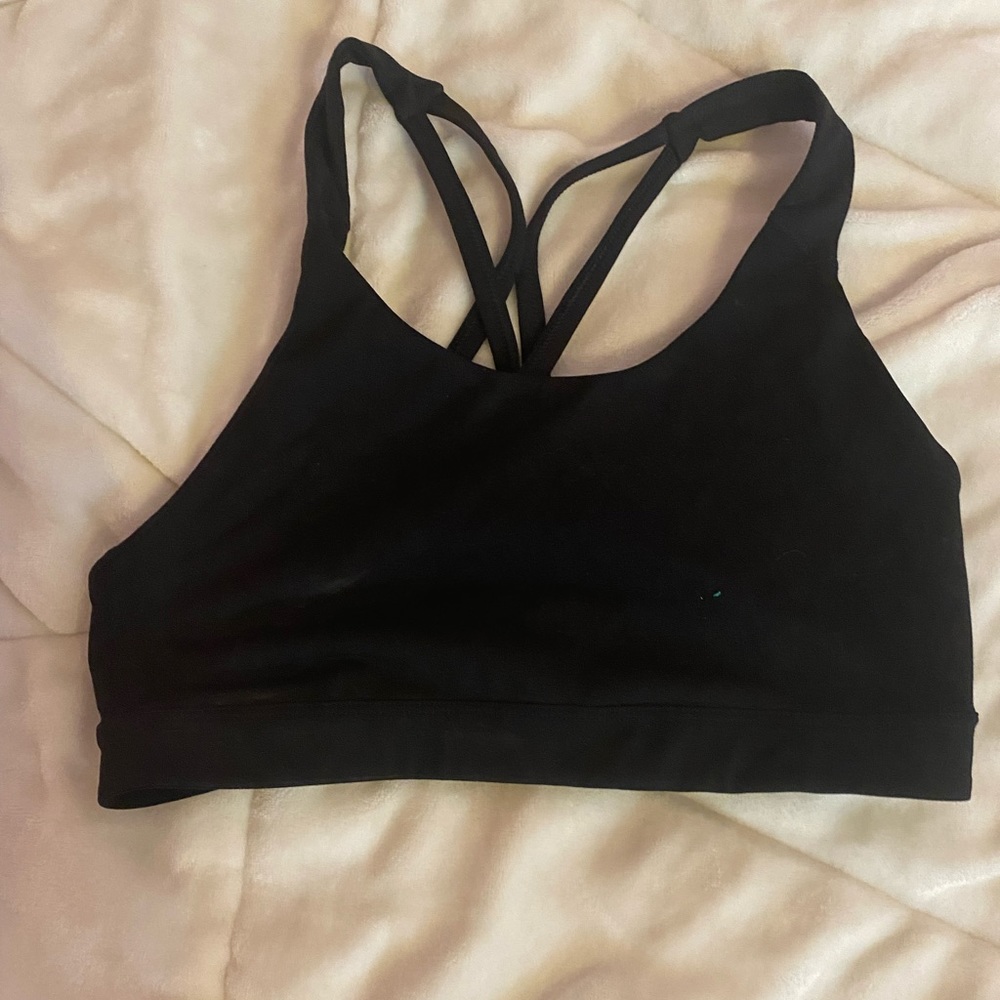 Women’s sports bra size medium